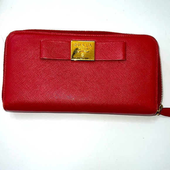 Prada Wallet - Picture 1 of 11